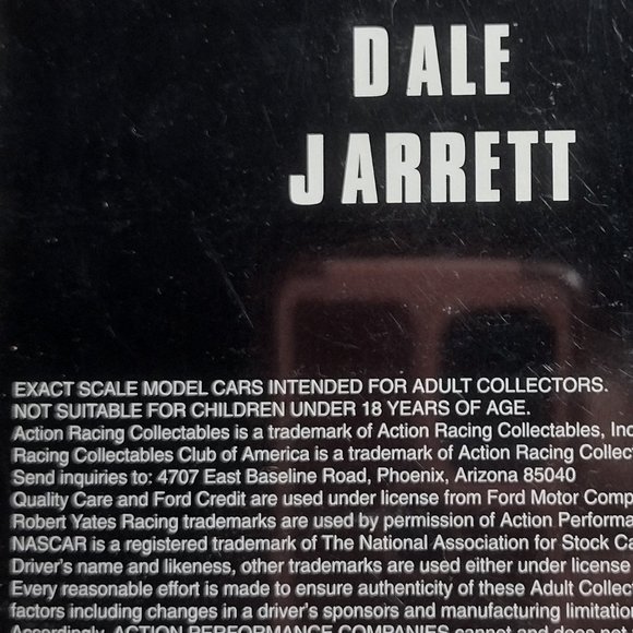 NASCAR || 88 Dale Jarrett 1:64 scale Stock Car - Picture 5 of 5